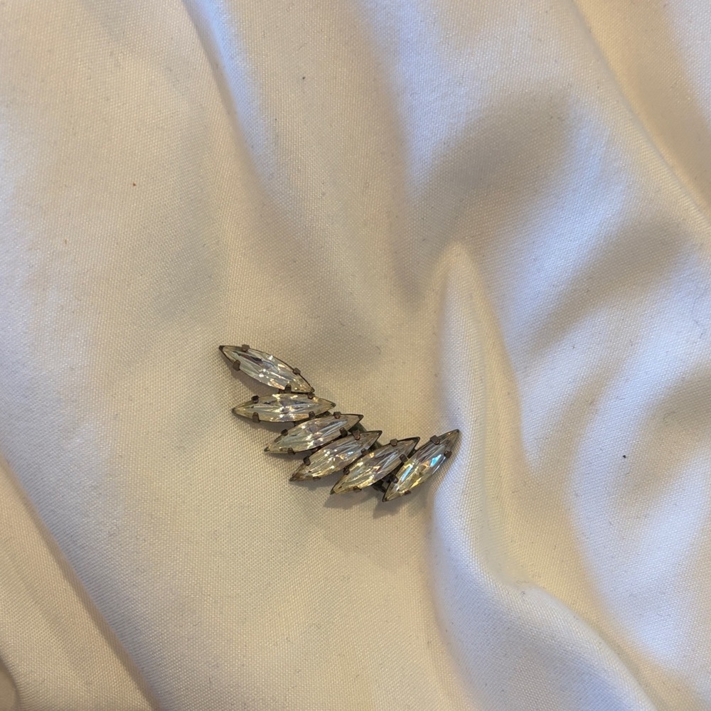 Single Shay Marquis Diamond Leaf Earrings
